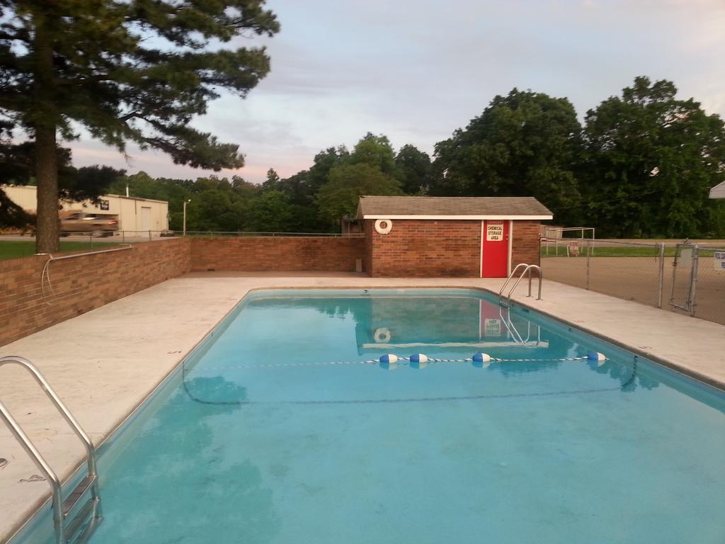 Holiday Pines Motel Jay Buitenkant foto
